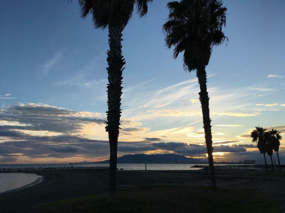 Apartamento Pedregalejo Playa Málaga Dış mekan fotoğraf